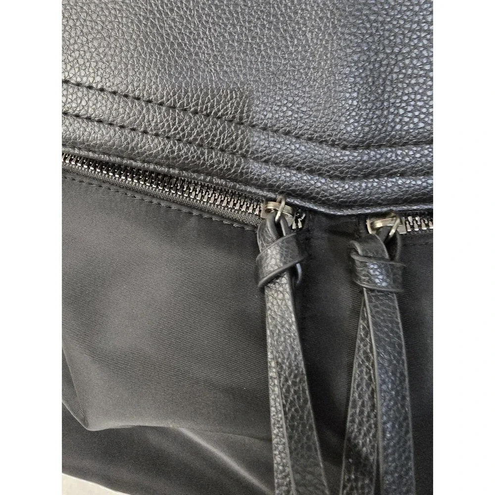 BOTKIER NEW YORK Trigger Black Bag Purse Shoulder Sling Backpack Handbag  EUC‎